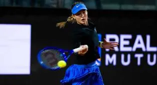 Anna Kalinskaya Benamkan Belinda Bencic Di Roma