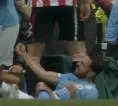 Man City Unggul, Silva Lolos dari Kartu Merah