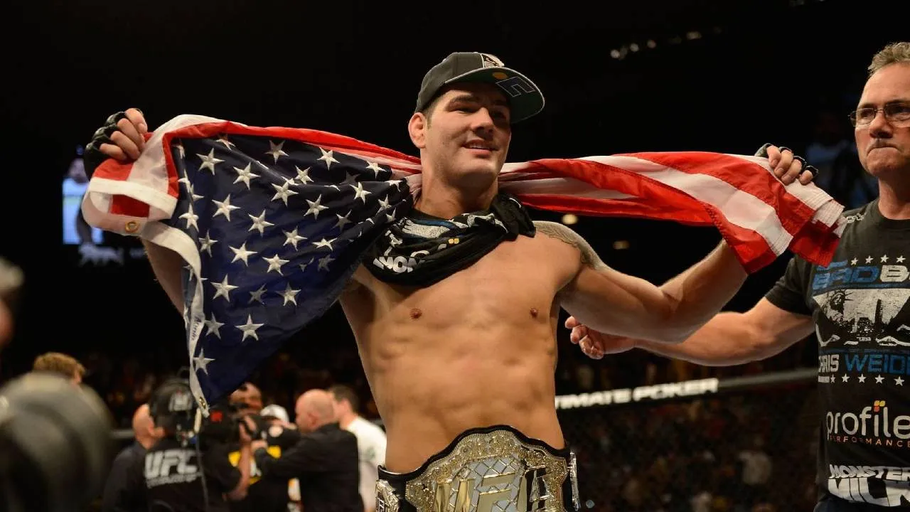 Presiden UFC Dana White menyebut Chris Weidman sebagai salah satu petarung middleweight terbaik sepanjang sejarah organisasi. (Foto: Fight TV)