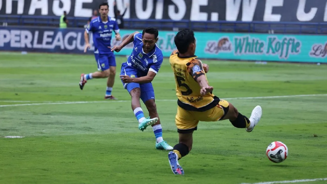 Laga Persib Bandung Vs Persija Jakarta di putaran pertama musim ini