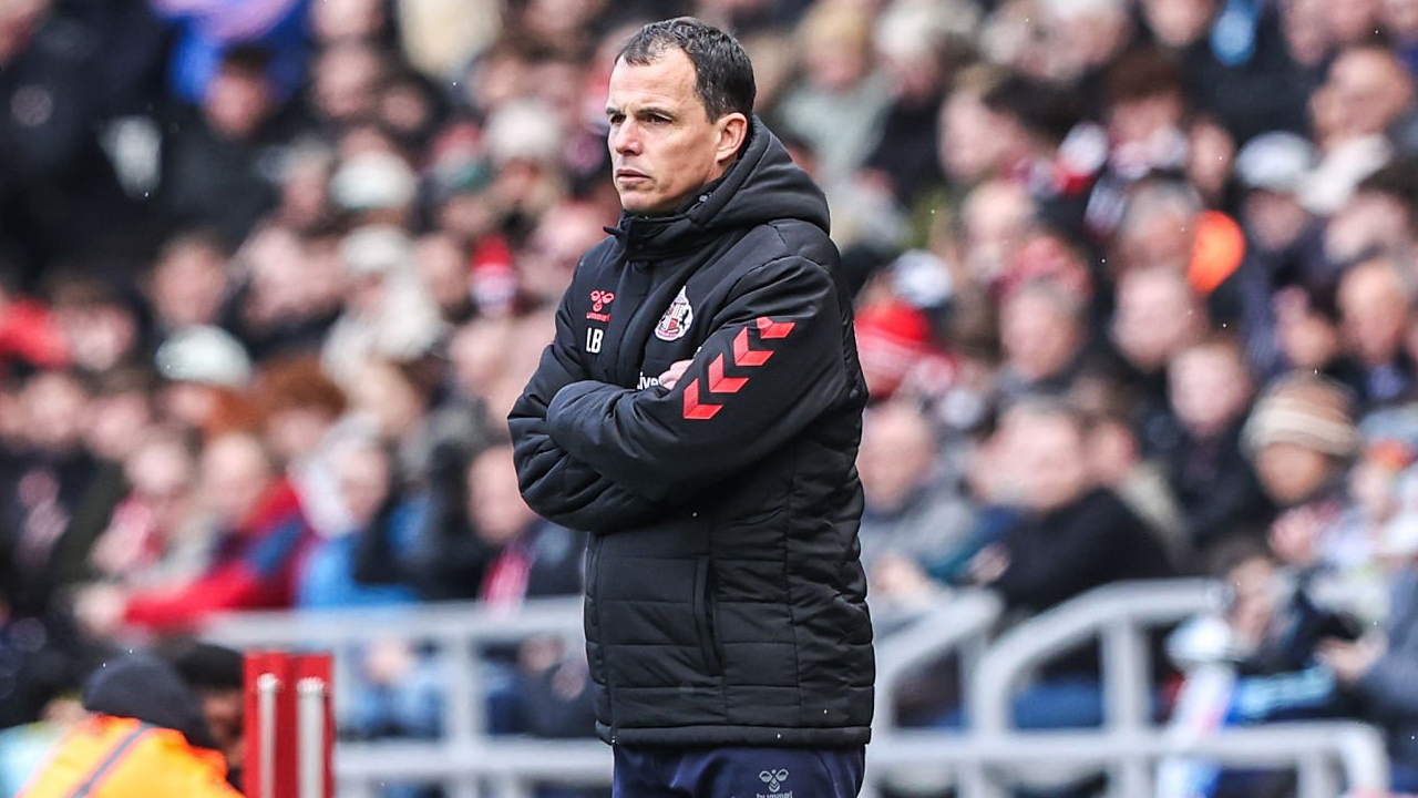 Regis Le Bris Sebut Pemain Sunderland Kecewa Gagal Kalahkan MU