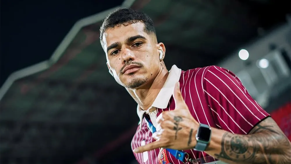 Semangat Carlos Franca Dorong Performa Tim di Lapangan - sumber: (ileagueid)