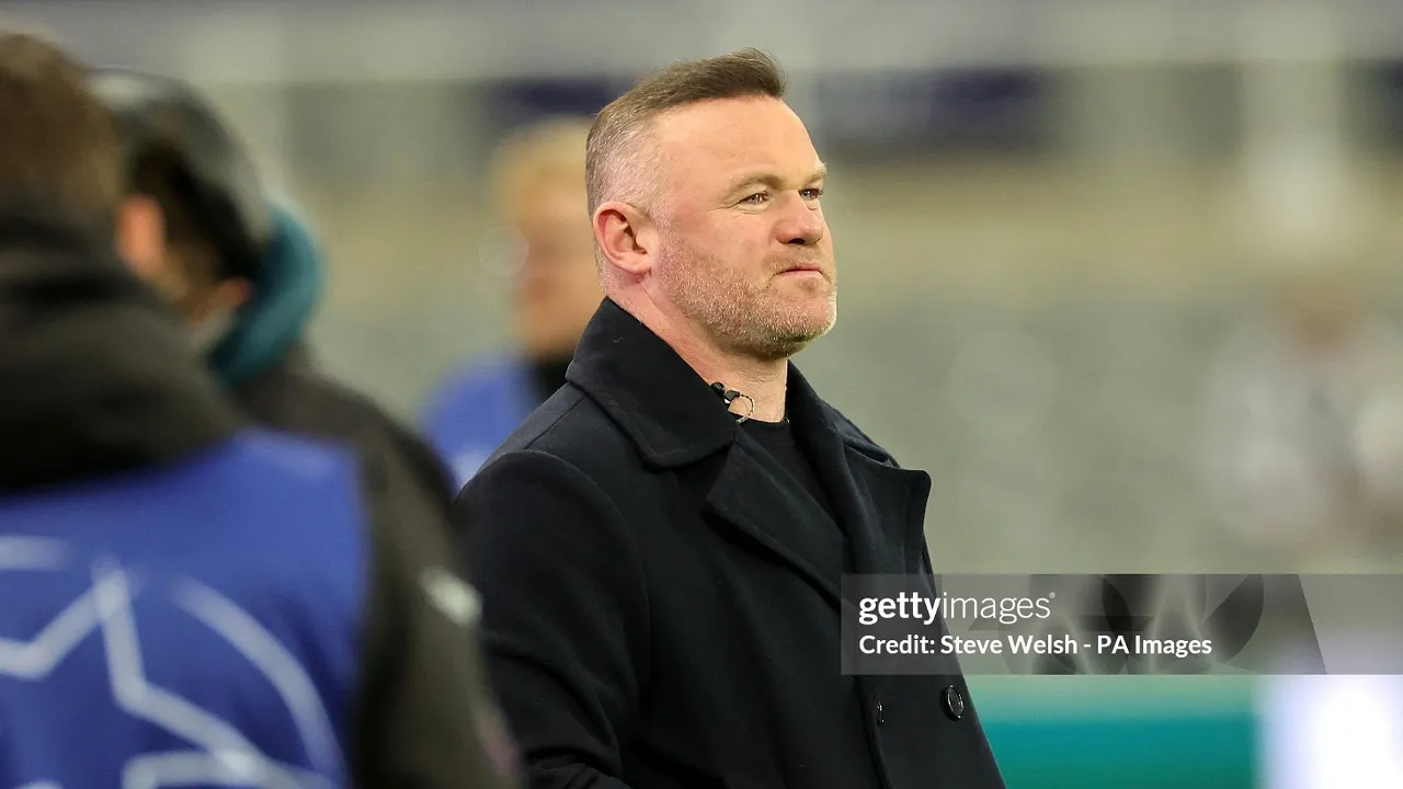 Wayne Rooney Nilai Chelsea Lebih Baik dari Liverpool
