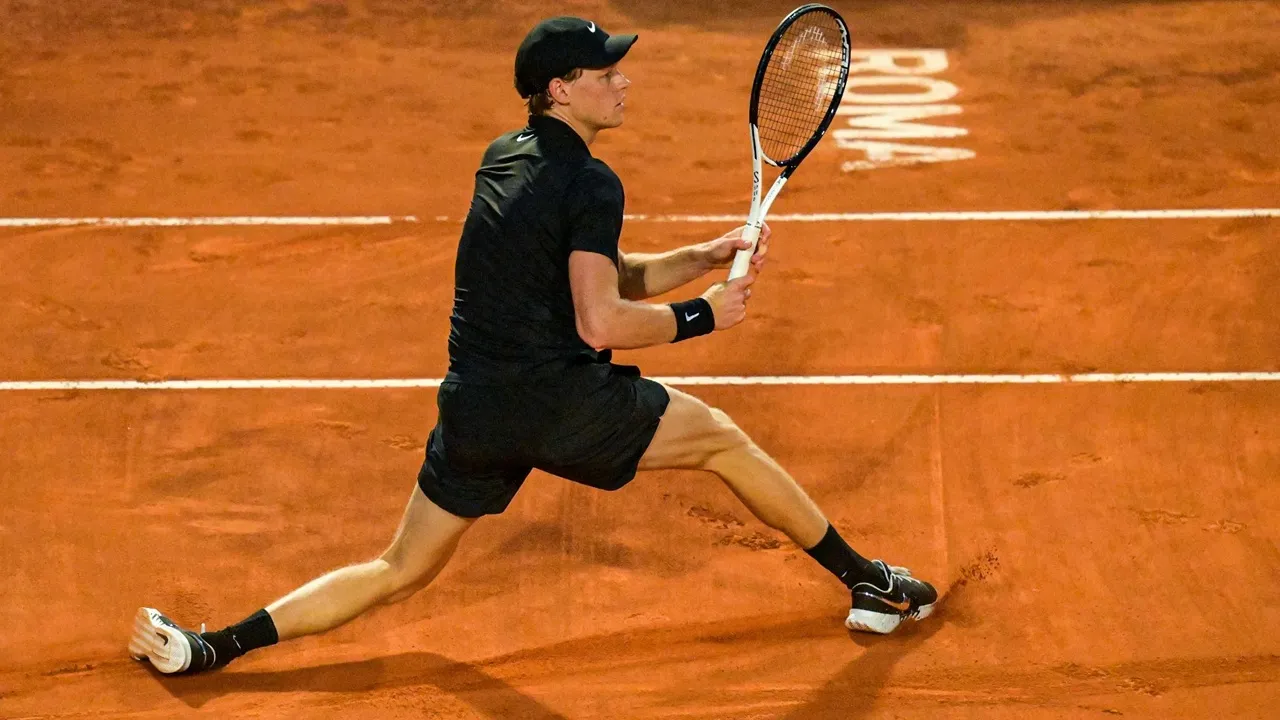 Darren Cahill Tak Setuju Jannik Sinner Disamakan Dengan Robot