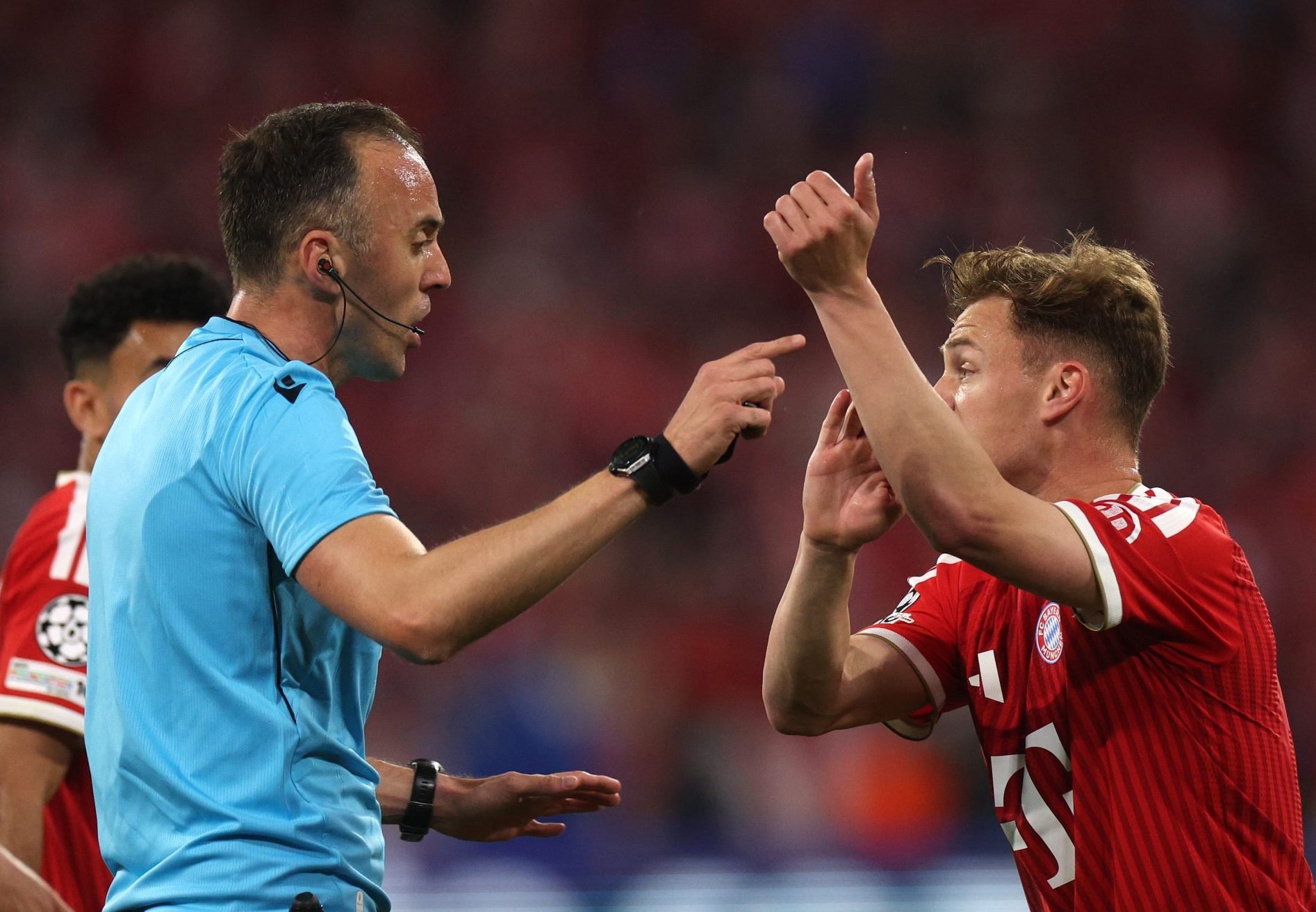 CEO Bayern Munich Ungkap Ketidakpuasan terhadap João Pinheiro