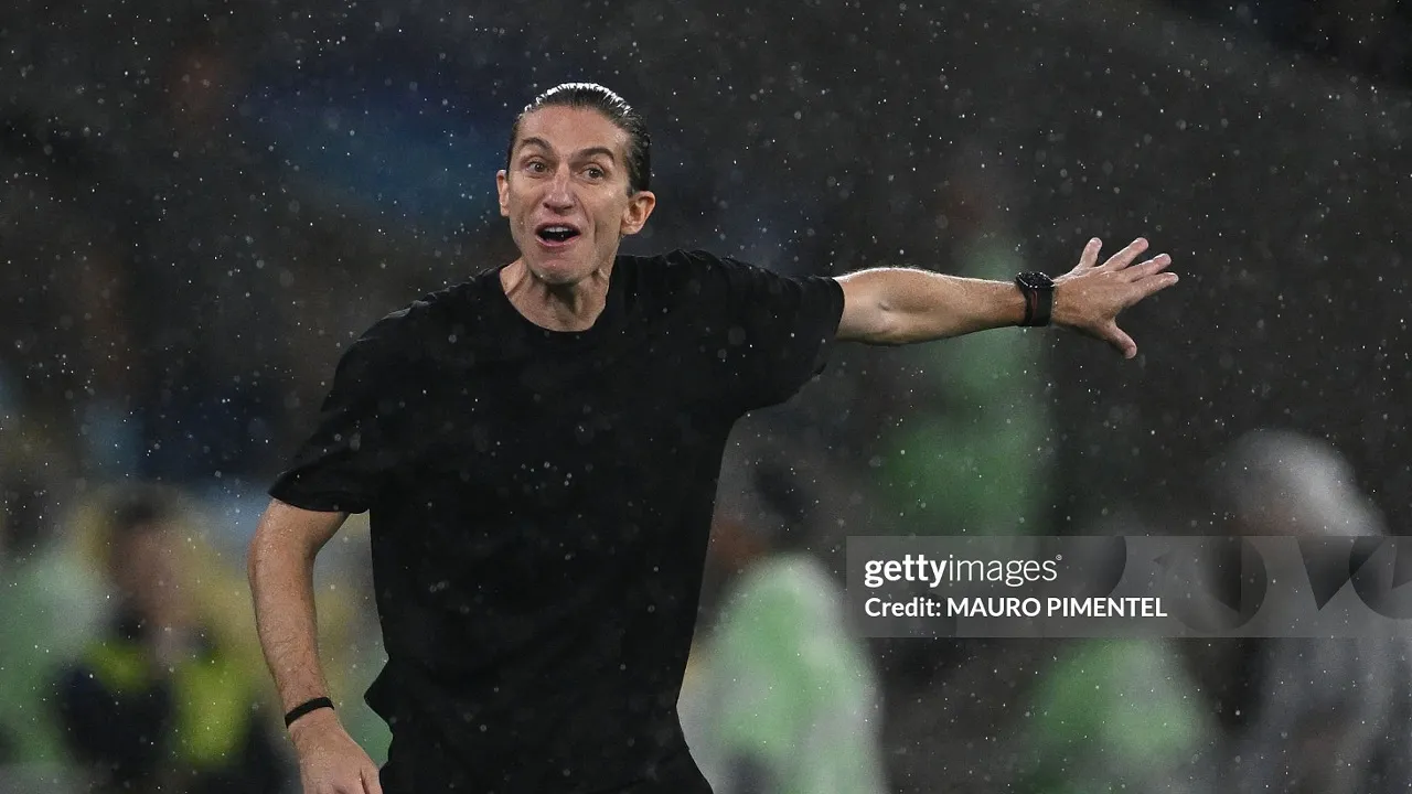 Filipe Luis dipertimbangkan Crystal Palace untuk musim depan
