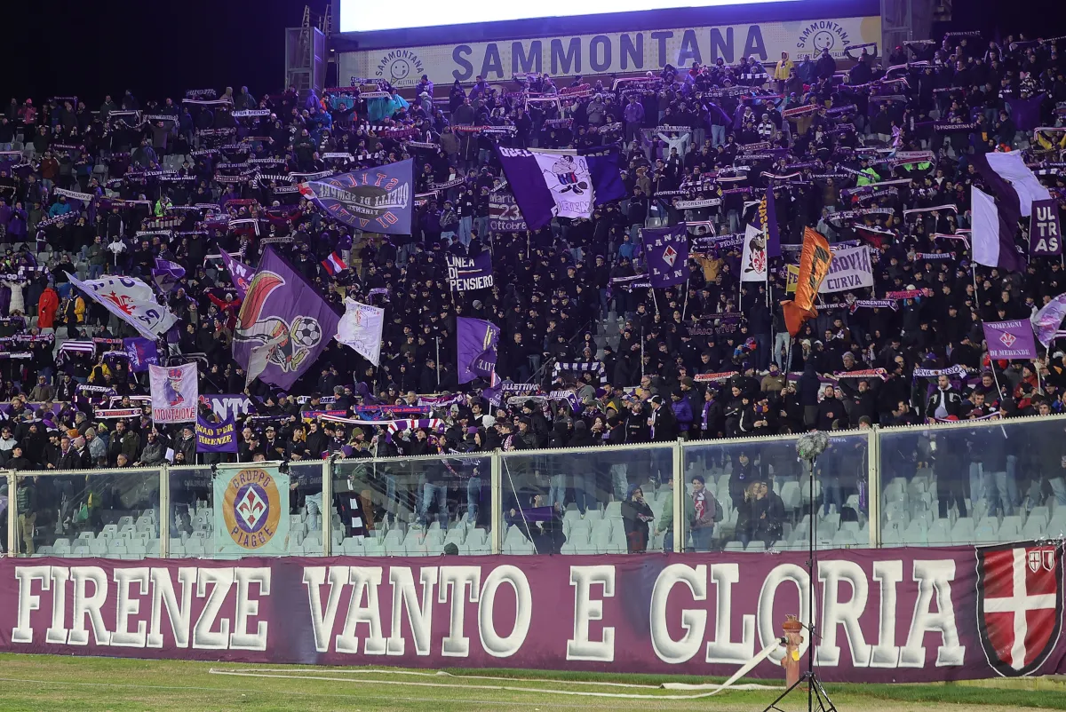 Fiorentina Gagal Raih Kemenangan, Penonton Cemooh Meski Lolos Degradasi - sumber: (footballitalia)