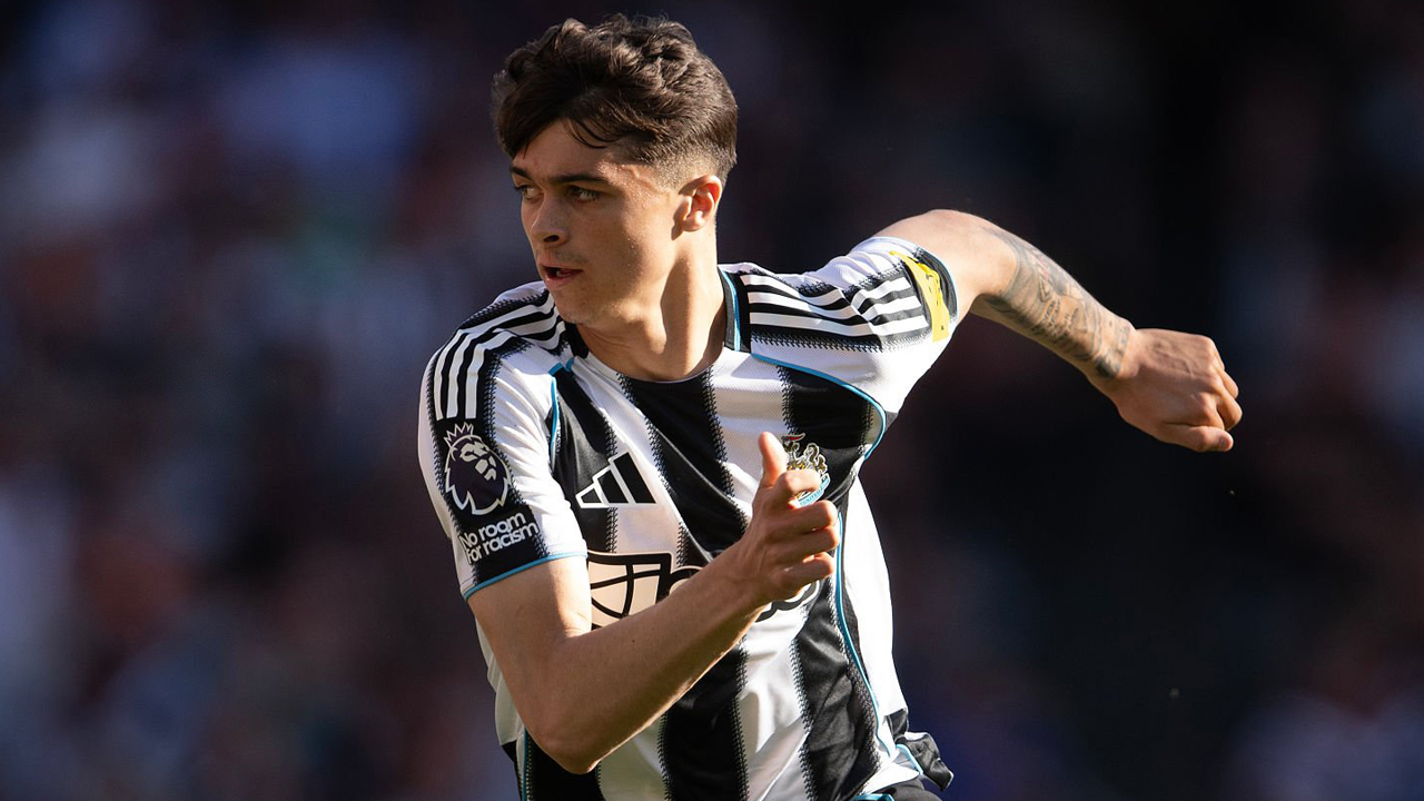 Newcastle United Siapkan Kontrak Baru untuk Lewis Miley