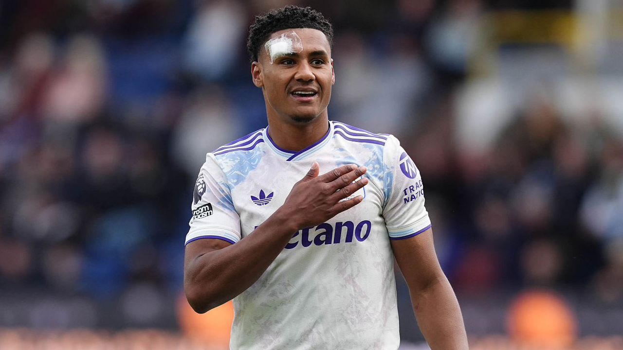 Ollie Watkins Sebut Satu Poin di Markas Burnley Tetap Berharga