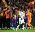 Real Madrid Tumbang 0-2 di El Clasico, Gagal Juara