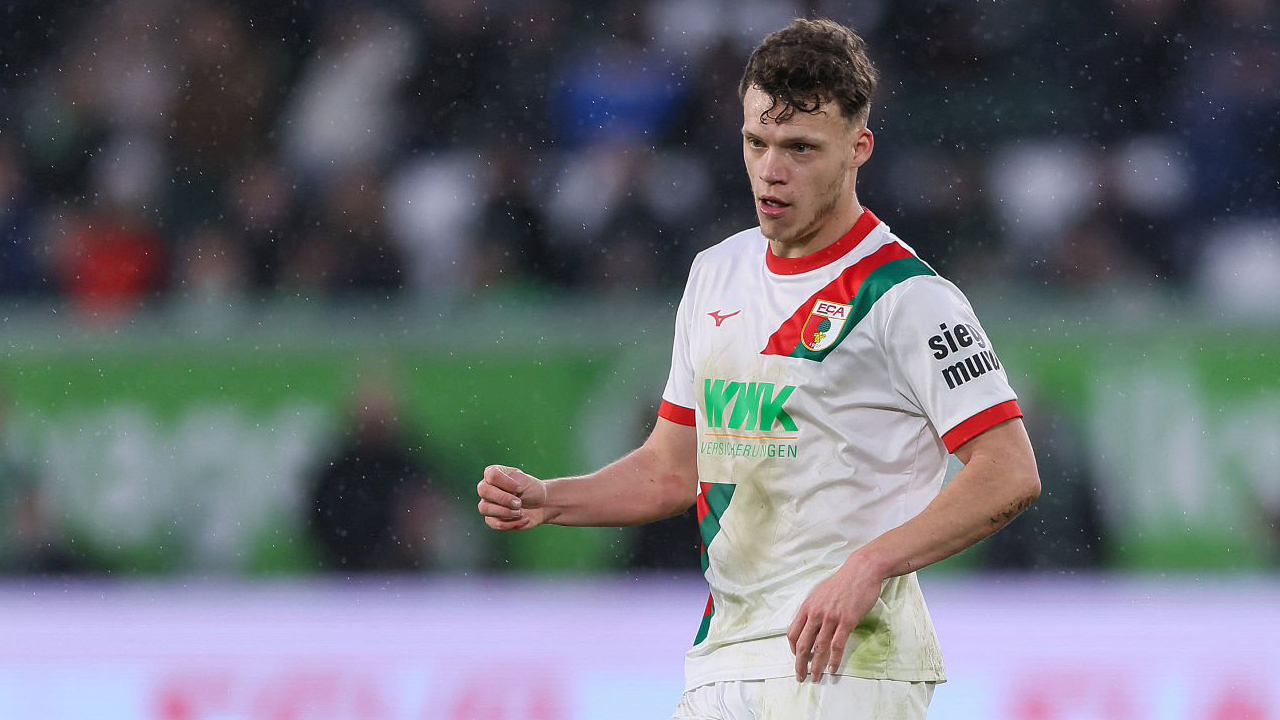 Robin Fellhauer Bahagia Bisa Bantu Augsburg Bungkam Gladbach