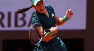 Sorana Cirstea Torehkan Sejarah Dengan Maju Ke Perempatfinal Di Roma