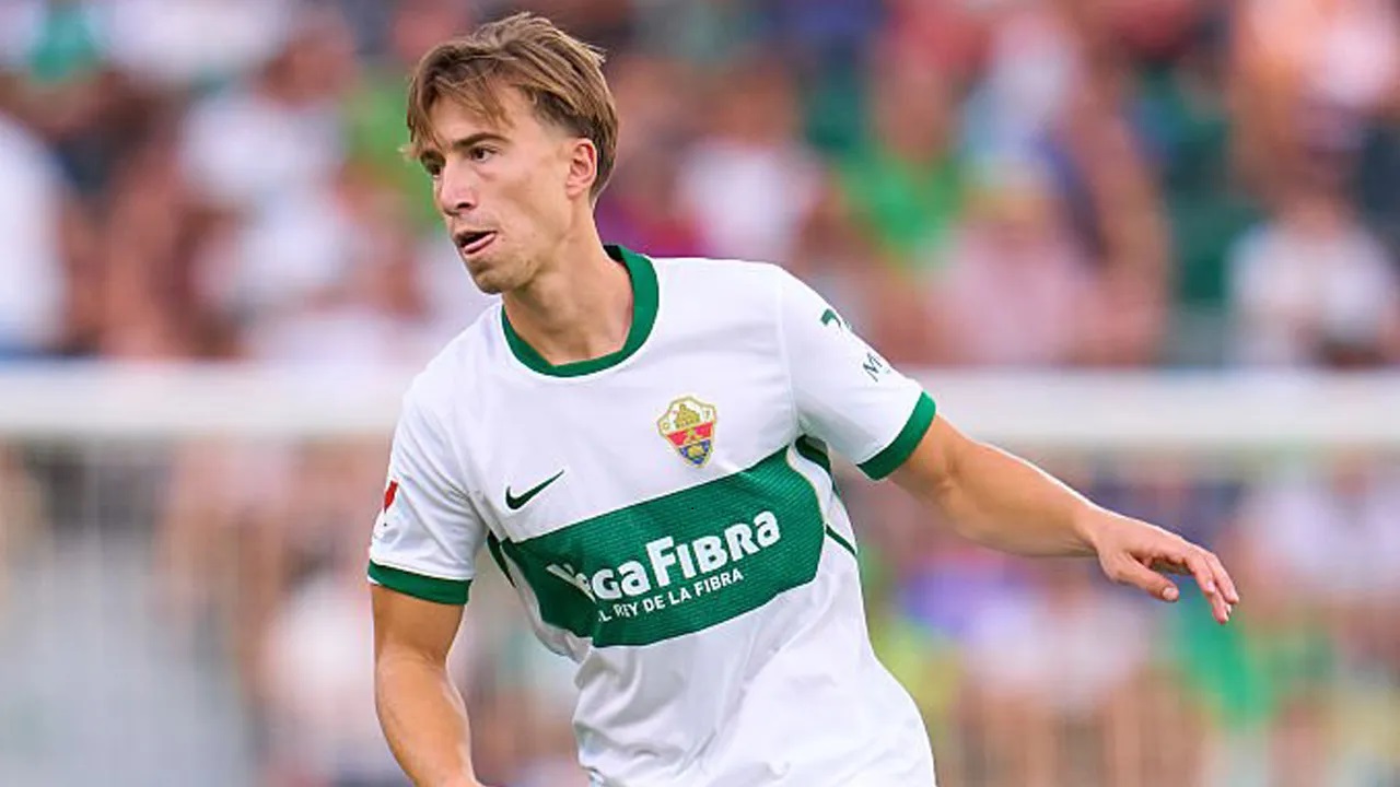 AC Milan Ikut Bersaing Pantau David Affengruber dari Elche