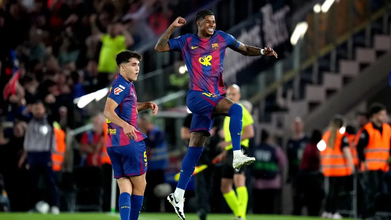 Barcelona Diminta Mempertahankan Marcus Rashford
