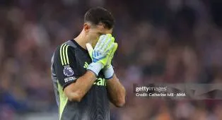 Cari Pengganti Emiliano Martinez, Aston Villa Berburu ke Prancis