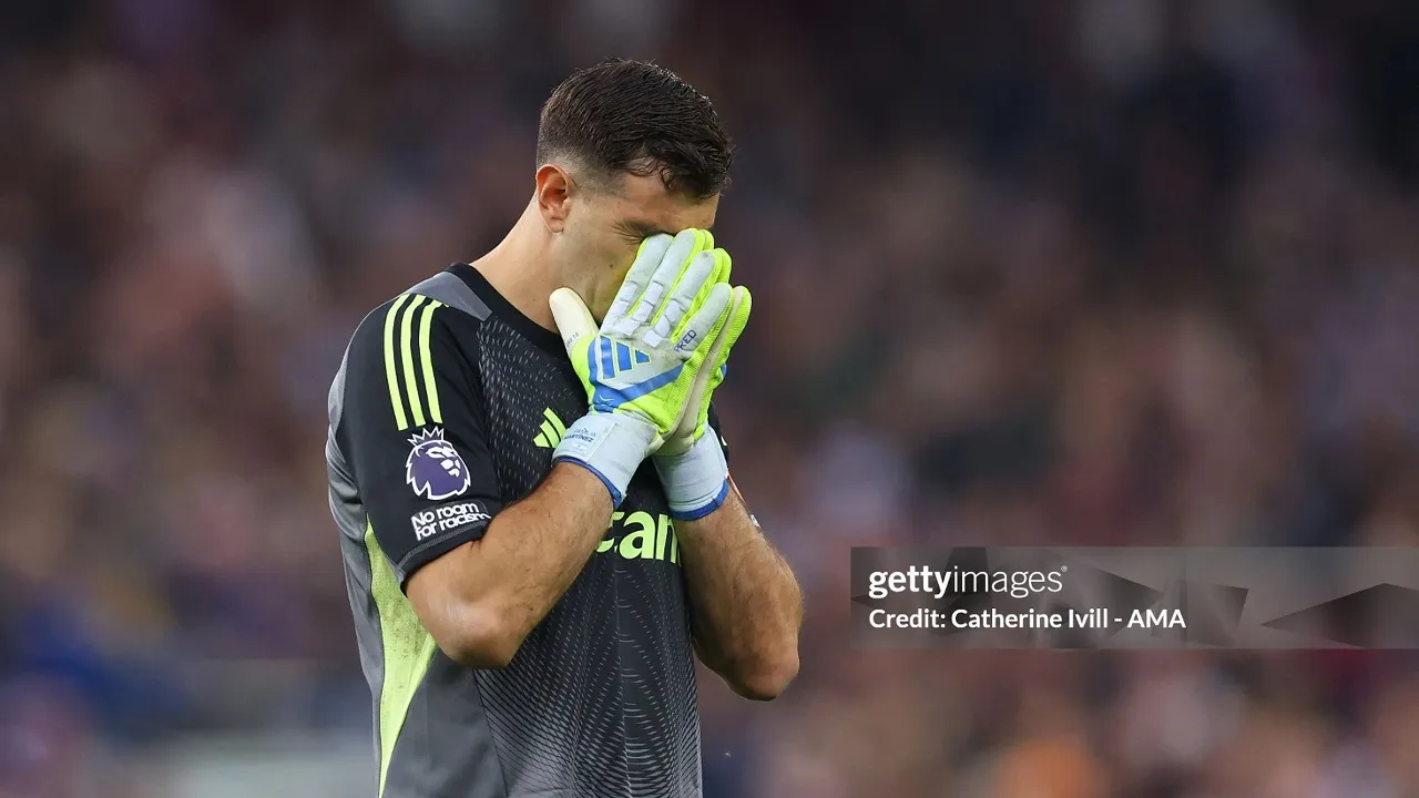 Cari Pengganti Emiliano Martinez, Aston Villa Berburu ke Prancis