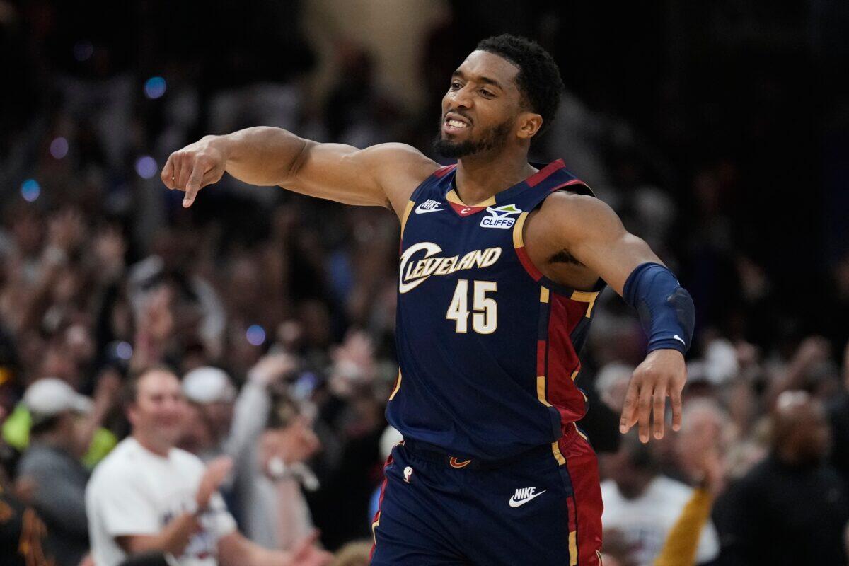Donovan Mitchell Samakan Rekor, Cavs Imbangi Pistons