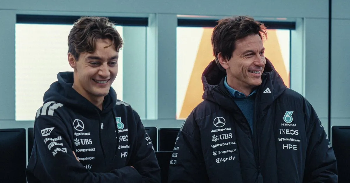 George Russell Terinspirasi Verstappen, Bahas Rencana dengan Wolff - sumber: (racingnews365)