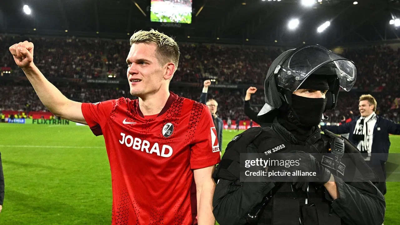Matthias Ginter Terancam Absen Lawan Aston Villa di Final Liga Europa