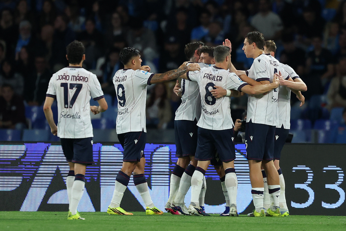 Napoli Tumbangkan Bologna, Posisi Empat Besar Conte Terancam