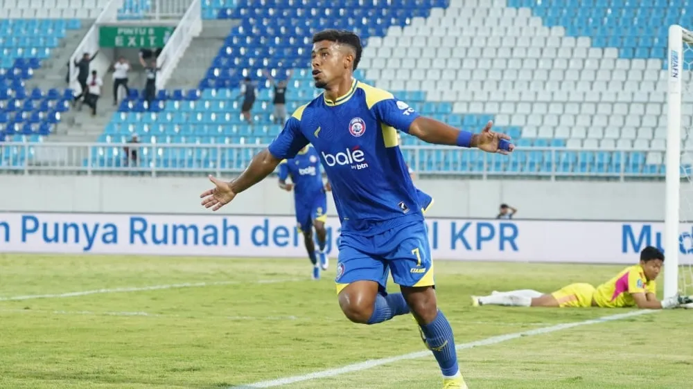 Performa Gemilang Gabi Angkat Prestasi Arema FC - sumber: (ileagueid)