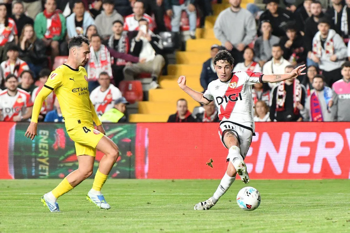 Stuani Selamatkan Girona dari Kekalahan di Markas Rayo - sumber: (footballespana)