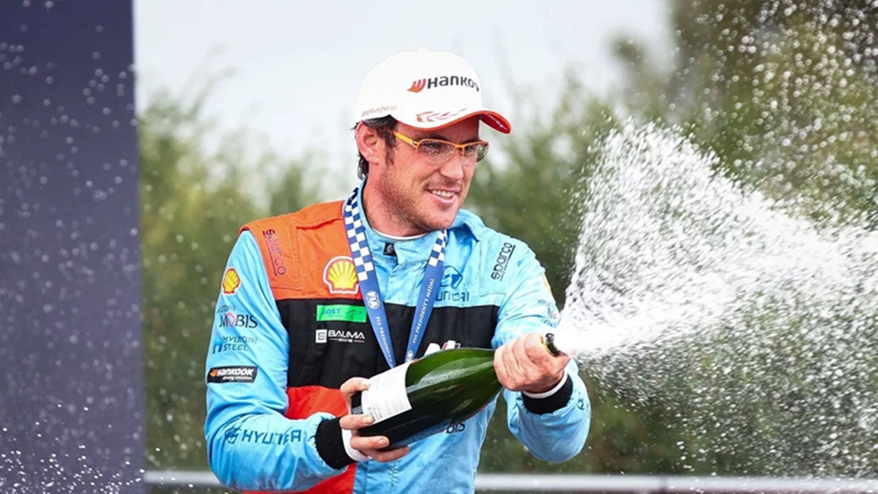 Thierry Neuville Merasa Ini Bukan Kemenangan Biasa
