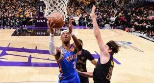 Thunder Sapu Lakers, Akhiri Perjuangan LeBron di Playoff