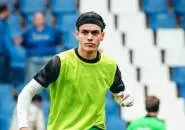 Hector Fort Bertekad Merebut Posisi Utama di Barcelona