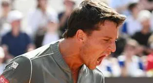 Luciano Darderi Kejutkan Alexander Zverev Di Roma