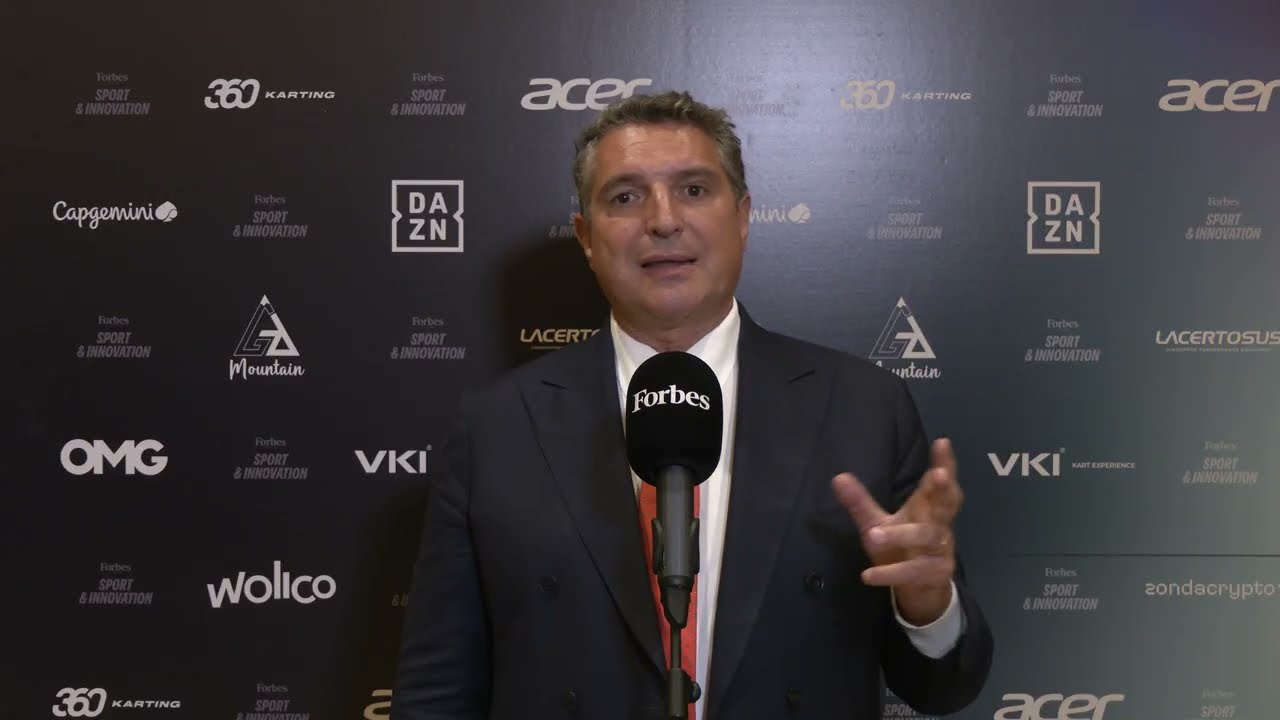 Luigi De Siervo Ragukan Keputusan Mengubah Waktu Kick Off Derby Roma