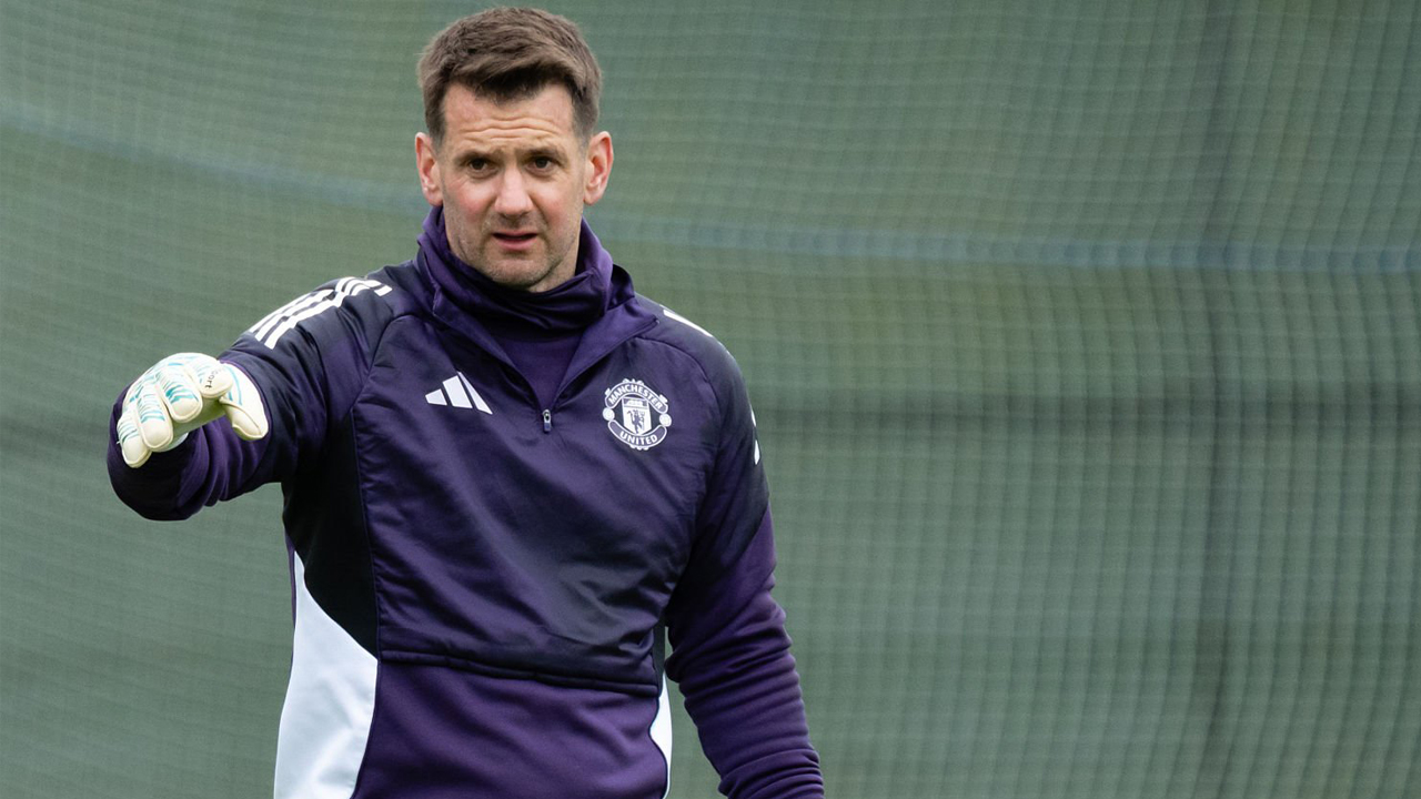 Manchester United Masih Percaya pada Peran Tom Heaton di Balik Layar