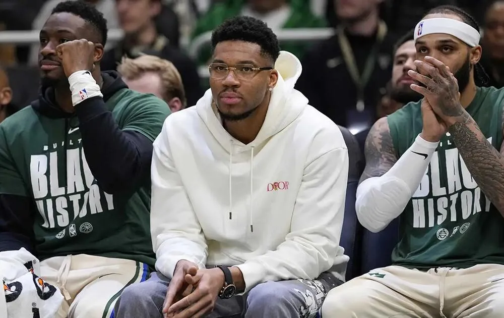 NBA: Milwaukee Bucks Bebas dari Tuduhan Pelanggaran - sumber: (mainbasket)