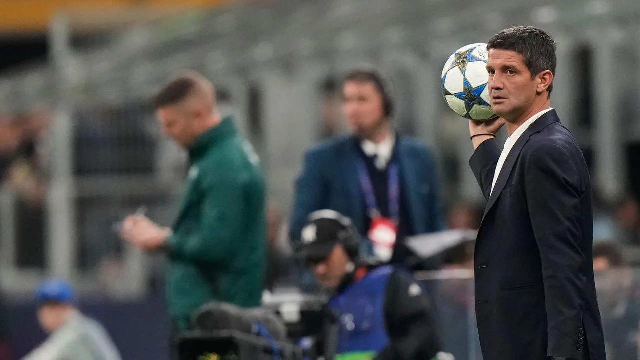 Puji Cristian Chivu, Vieri: Dia Luar Biasa, Tapi Ini Baru Awal untuk Inter