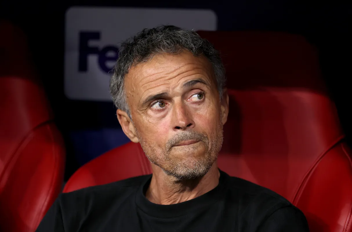 Sabatini Ungkap Luis Enrique Pernah Dicemooh Fans Roma karena Kasus Totti - sumber: (footballitalia)