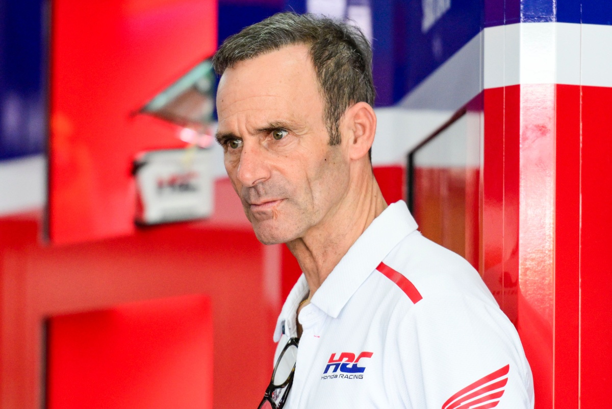 Alberto Puig Pensiun sebagai Manajer HRC pada 2027