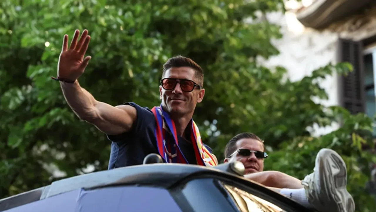 Andre Villas-Boas Menepis Kemungkinan Merekrut Lewandowski