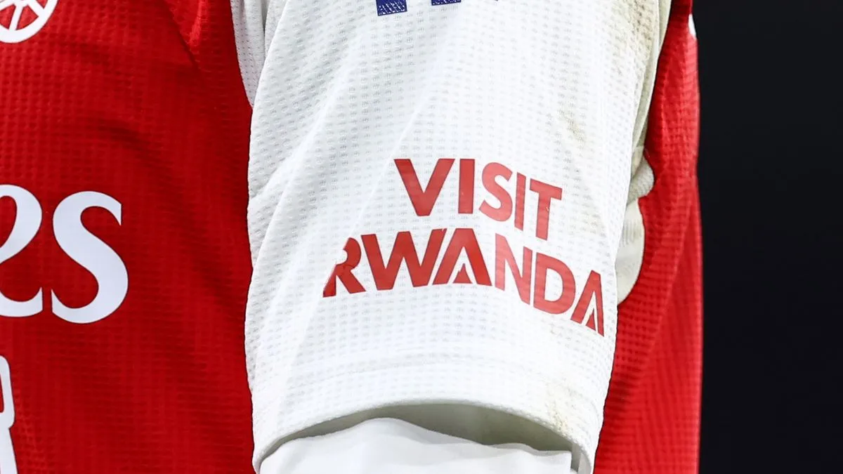 Arsenal Siapkan Jersey Kandang 2026/27, Ini Detailnya - sumber: (footballlondon)
