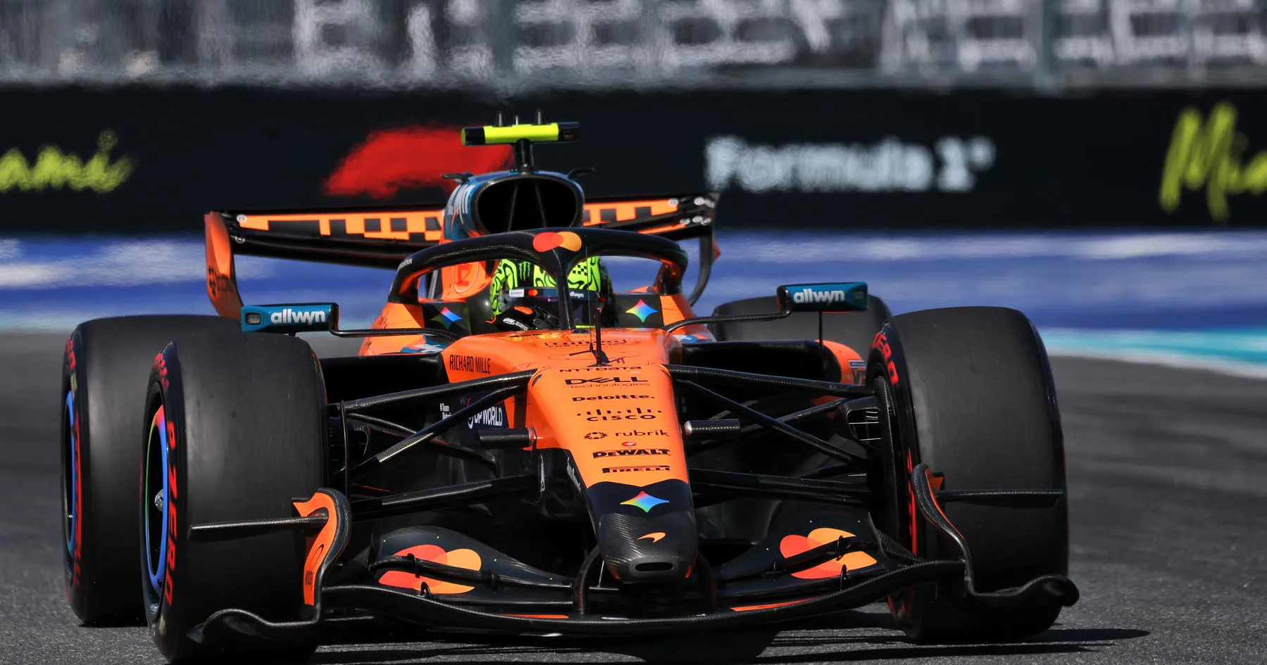 McLaren Gandeng Intel untuk Tingkatkan Pengembangan F1 - sumber: (racingnews365)