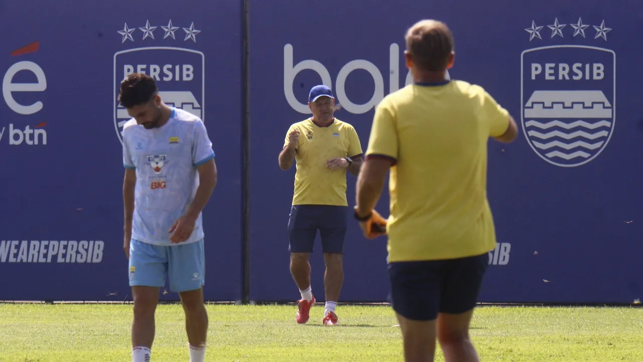 Pelatih Persib, Bojan Hodak