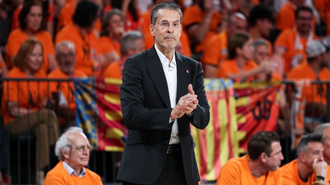 Pedro Martinez Bangga Antarkan Valencia Basket ke Final Four