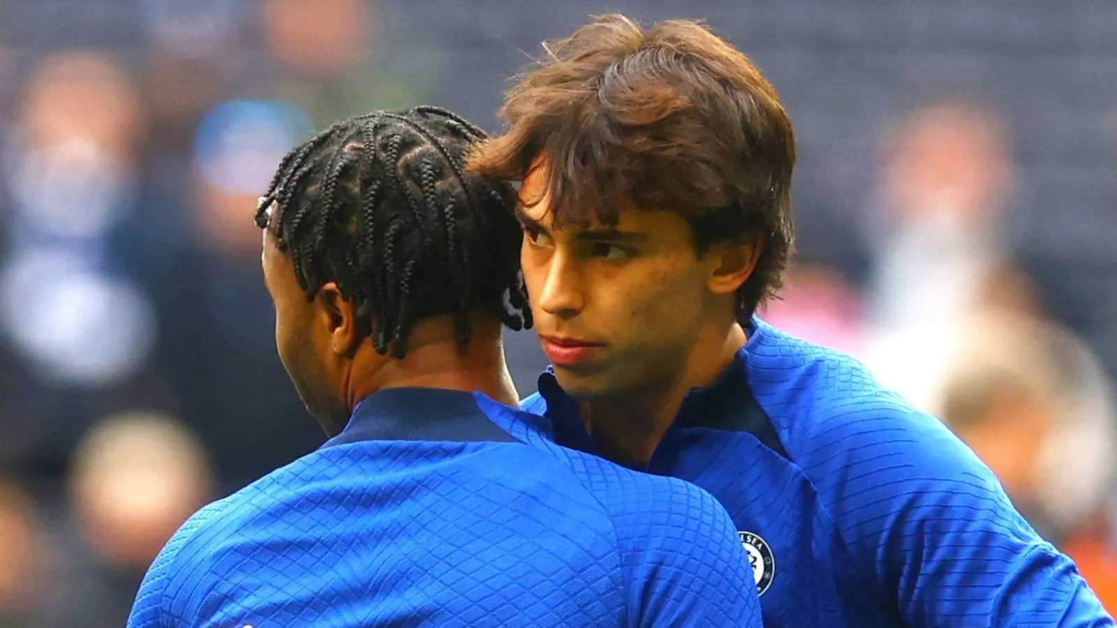 Pengalaman Pemain Chelsea dalam Tekanan: Seperti Bertahan di Survivor - sumber: (givemesport)