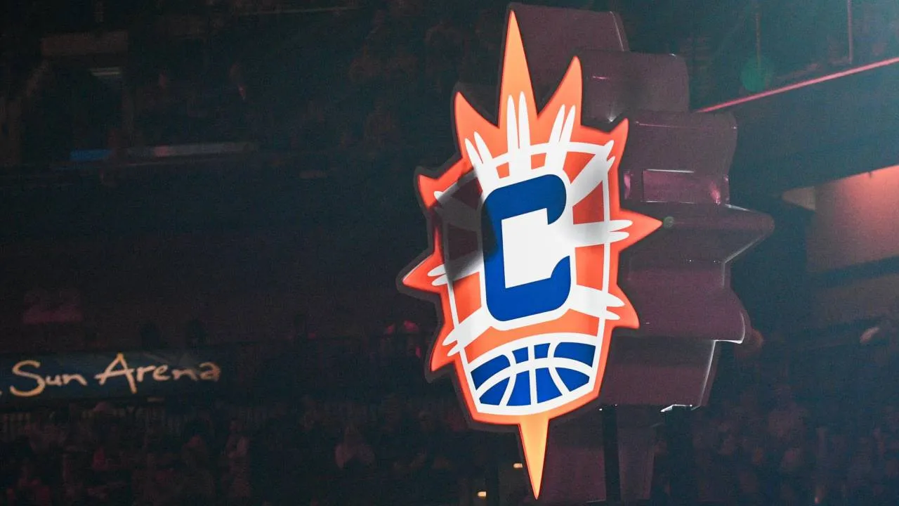Franchise Connecticut Sun akan dijual oleh Mohegan Tribe kepada pemilik Houston Rockets, Tilman J. Fertitta. (Foto: AP)