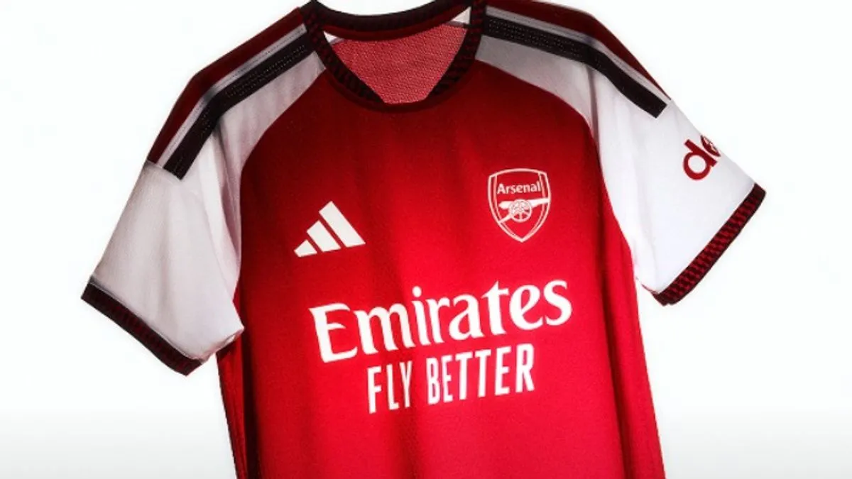 Arsenal Rilis Kostum Kandang Baru Jelang Final Liga Champions - sumber: (footballlondon)