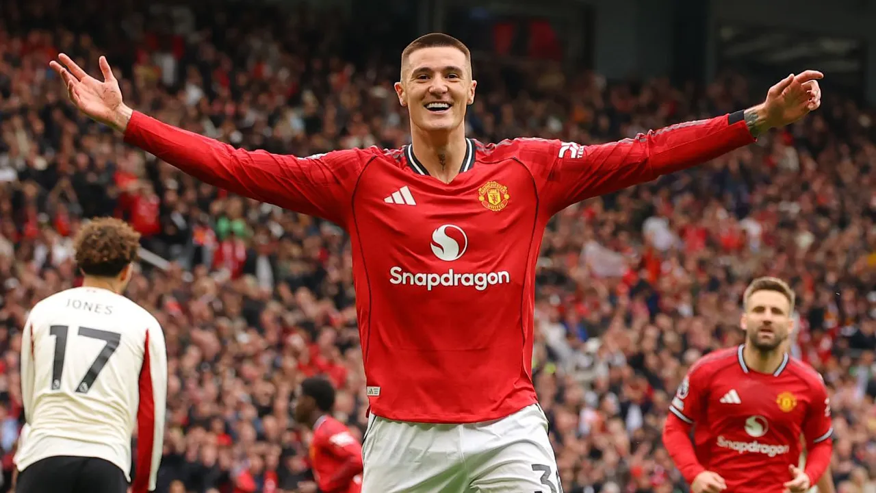 Benjamin Sesko Diklaim Punya Peluang Jadi Striker Terbaik di Dunia