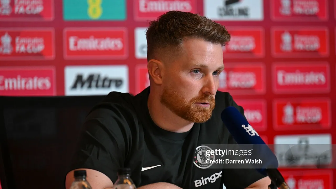 Calum McFarlane Tantang Chelsea Tumbangkan Manchester City