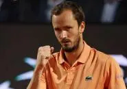 Daniil Medvedev Terseok-Seok, Tapi Siap Duel Kontra Jannik Sinner Di Roma
