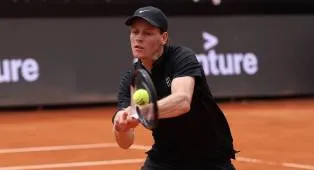 Jannik Sinner Kembali Kritik Laga Di Roma Yang Berakhir Larut Malam