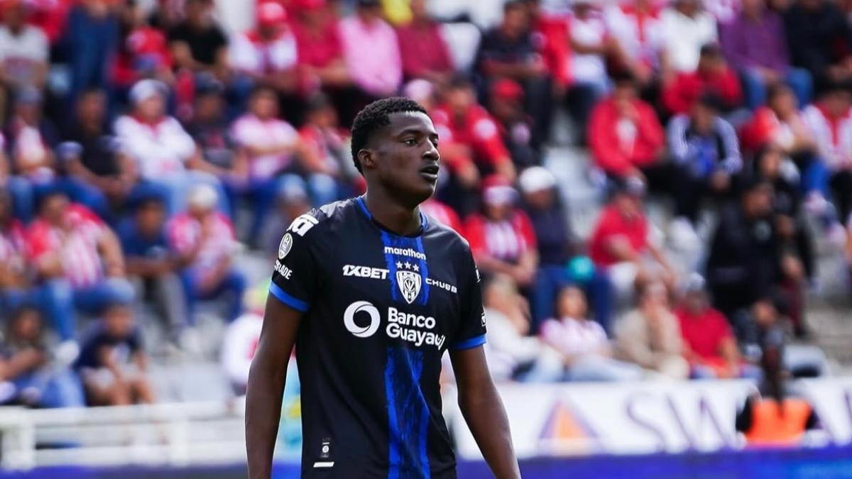 Manchester United Pantau Striker 18 Tahun Incaran Barca