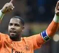 Mike Maignan Mulai Ragu Bertahan di Milan, Chelsea Kembali Mengintai